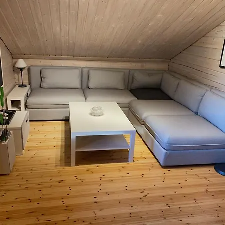 In Meiserich Mit Terrasse Und Garten By Interhome בית נופש