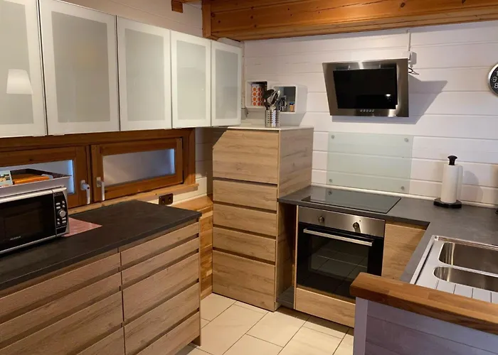 In Meiserich Mit Terrasse Und Garten By Interhome Casa vacanze Ulmen