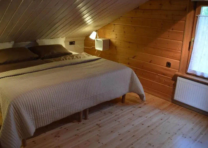 In Meiserich Mit Terrasse Und Garten By Interhome Casa vacanze Ulmen